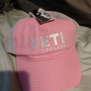 Yeti trucker hat